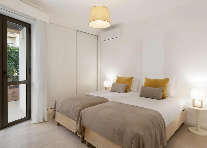 Baía Ii By An Island * Funchal (Madeira)